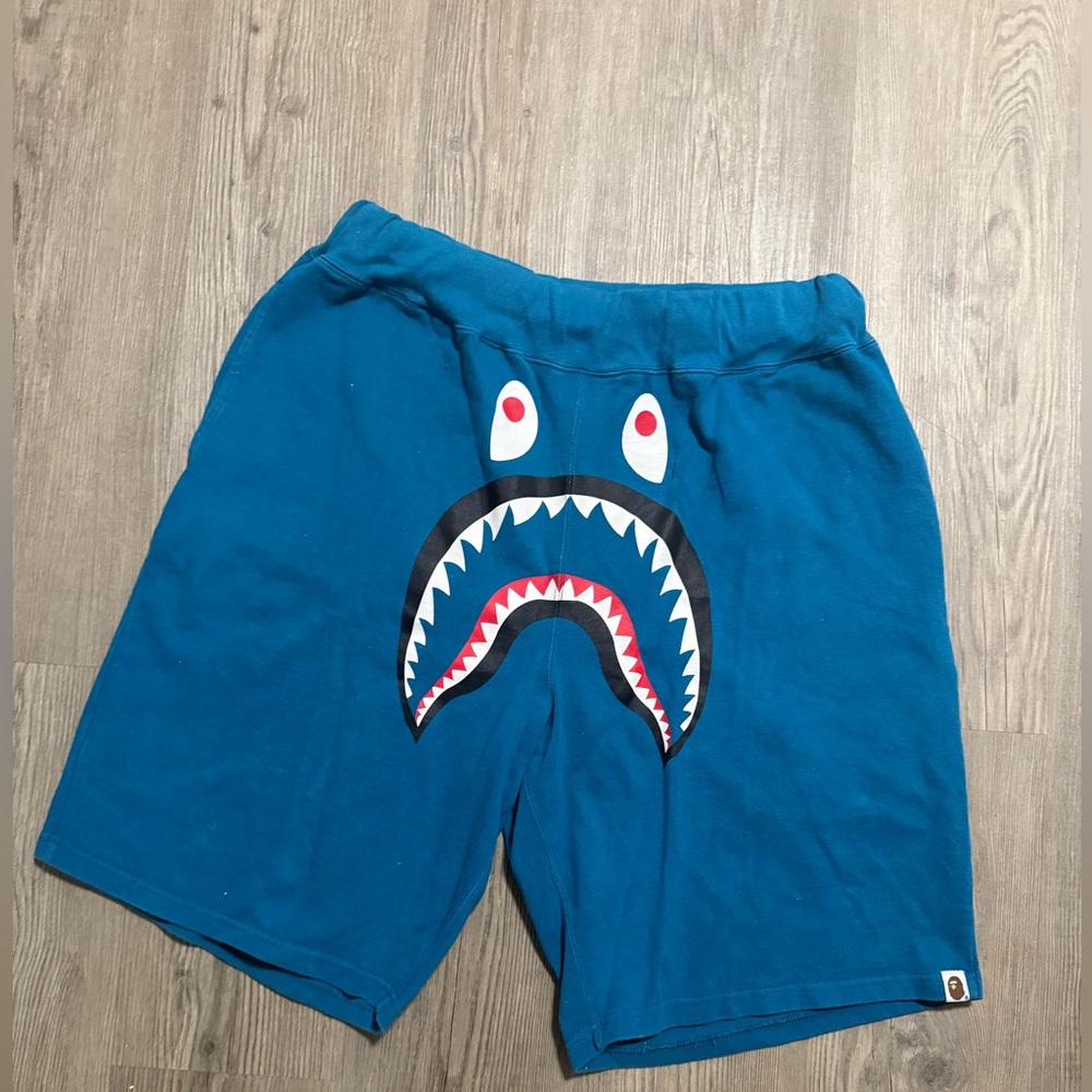 A bathing ape- BAPE Blue wide shark sweat Shorts XL
